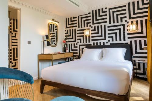 room detail thumbnail 0