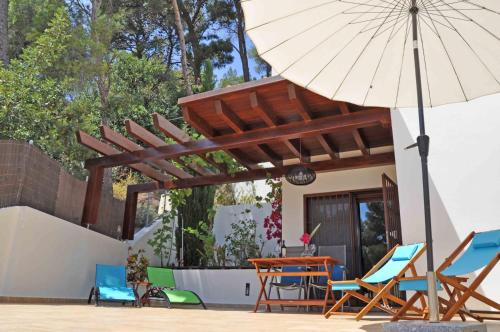 Apartment with Terrace image 1