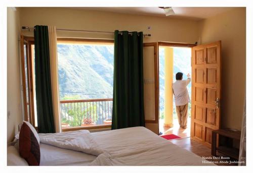 Himalayan Abode Homestay Set in a prime location of Joshimath, Himalayan Abode Homestay puts everything the city has to offer just outside your doorstep. Both business travelers and tourists can enjoy the propertys facilitie