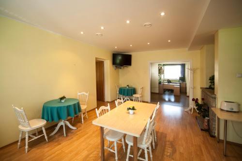 Restaurant, Alexi Villa in Nomme