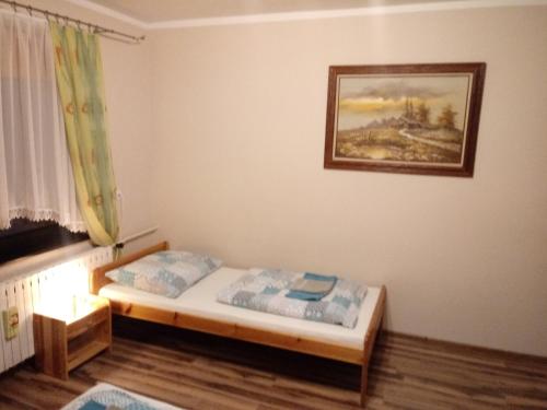 2 bedrooms, 6 beds