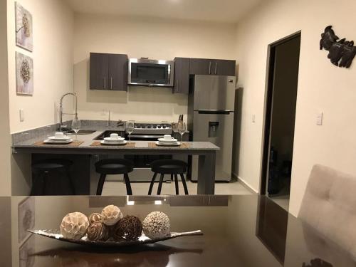 廚房, Beautiful 3 BR/3.5 bath Home@Selvanova in 維亞斯德索爾