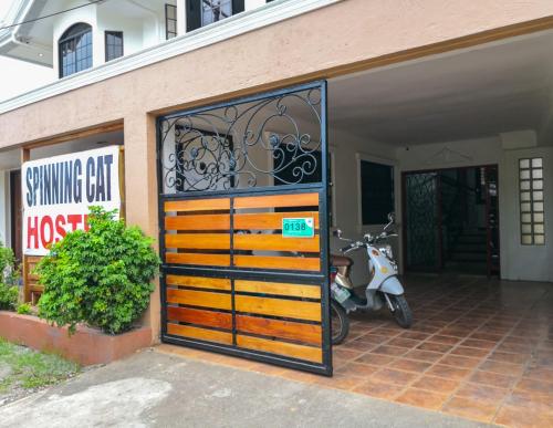 Spinning Cat Hostel in Bohol