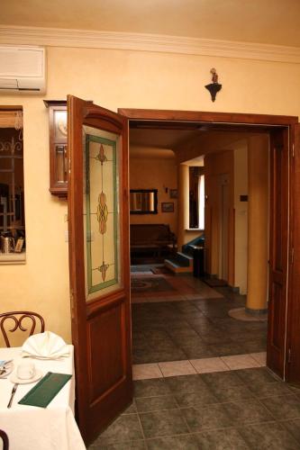 Lévay Villa Hotel - image 5