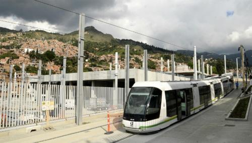 Casa Entera-Cerca a Mall La Central y Estacion de Tranvia