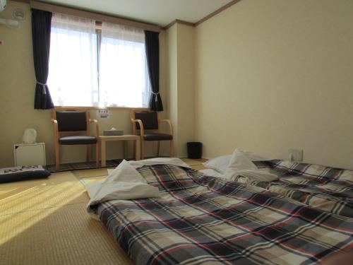 room detail thumbnail 1