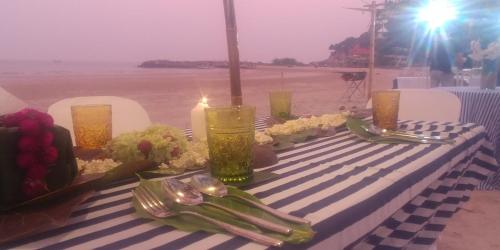 Khao Tao Beach Lodge Old Siam in Khao Tao