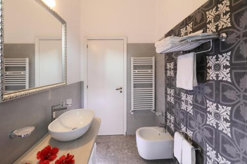 Porta Di Mezzo Luxury B&B - image 5