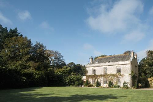 Garden Cottage At Trevella Manor, Truro, Cornwall