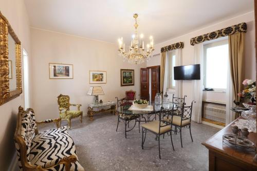 Porta Di Mezzo Luxury B&B - image 12
