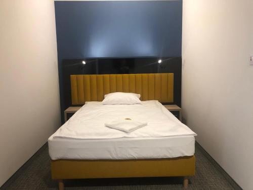 1 twin bed