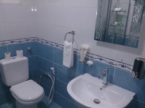 Seven Wonders Hotel — Photo 2