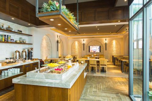Restaurant, The Castle Ballet Taichung A Boutique Hotel in Nantun District