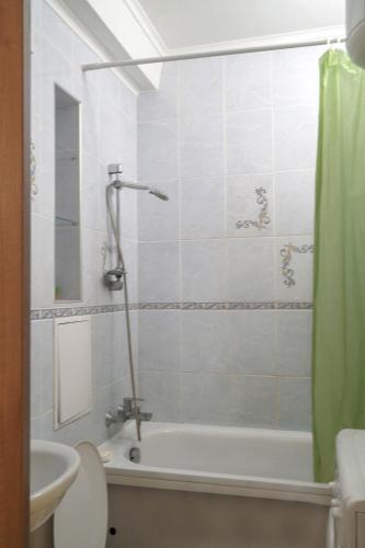 Apartment in the city center Tsytadelnaya 7 - image 2