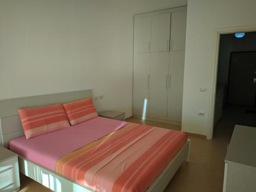 Lucky Lux Apartment - image 5
