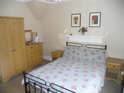 1 double bed