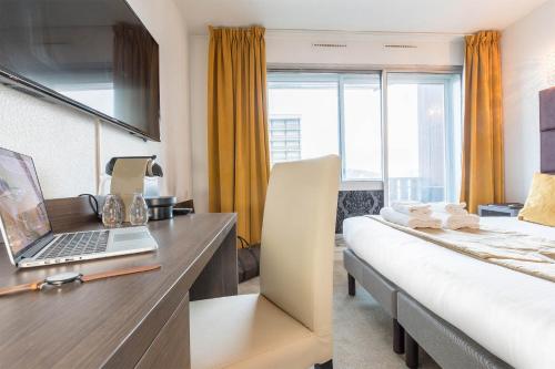 Madame Vacances - Hôtel Courchevel Olympic - image 8