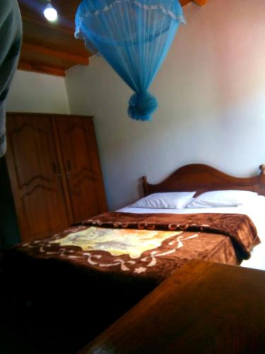 Double Room with Private External Bathroom image 6