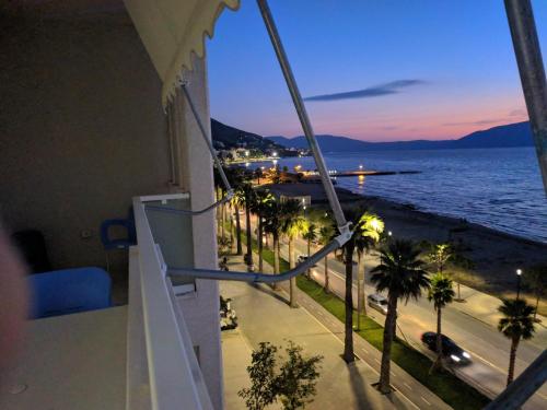 Apartment with Sea View image 5