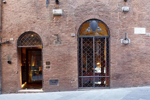 Palazzetto Rosso - Art Hotel