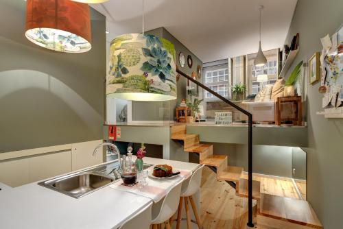Janika's Apartment, Porto