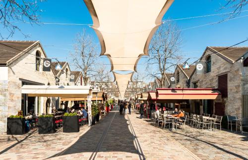 Surrounding environment, Ibis Paris Bercy Village 12Eme in 12th - Bercy - Gare de Lyon