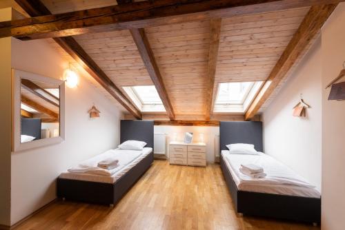 Two-Bedroom Apartment H12