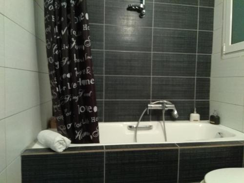 Stunning apartment in the heart of Athens, Athens (photo 10)