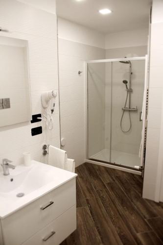 Two-Bedroom Apartment image 3