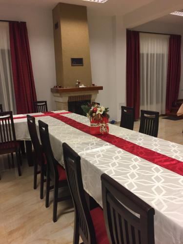 Restorāns, Pensiunea Cheile Apusenilor Cheile Turzii near Turda in Sandulesti