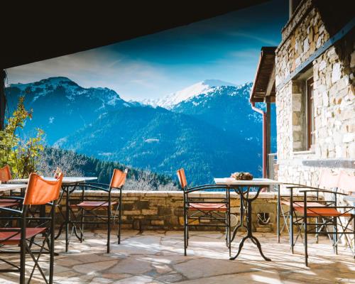  Evilion Traditional Inn in Plakotón