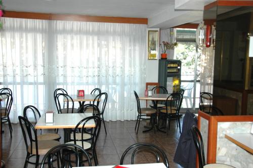 Pensión Venecia - image 9