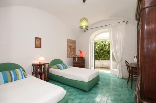 Three-Bedroom Holiday Home  image 8