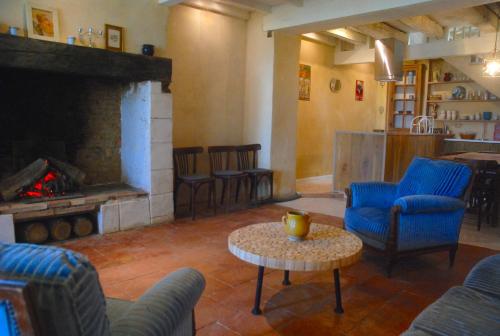 L´Ecurie droit d´Argoumbat gîte à louer Bivès
