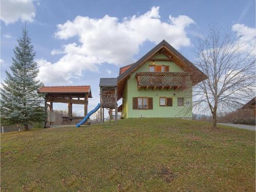  Three-Bedroom Holiday Home in Zagorska Sela, Unterkunft in Zagorska Sela