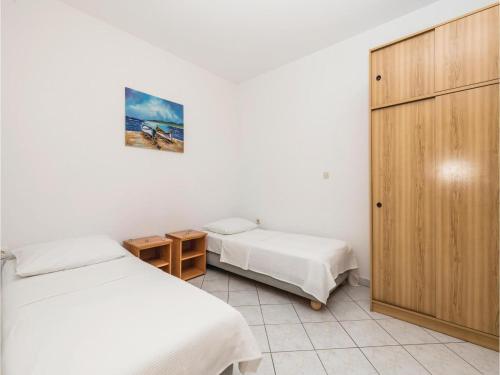  Two-Bedroom Apartment in Caska in Časka