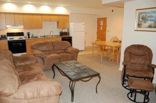 Microtel Inn & Suites by Wyndham Plattsburgh - image 6