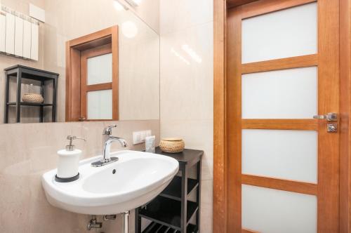 Apartments Paris Warsaw - image 4