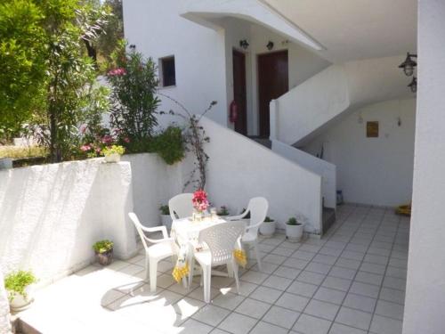  Irini Studios in Troulos