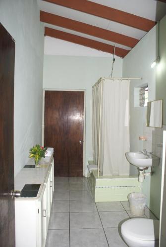 浴室, 特別地方旅館 (Somewhere Special Guesthouse) in 格羅斯伊斯勒