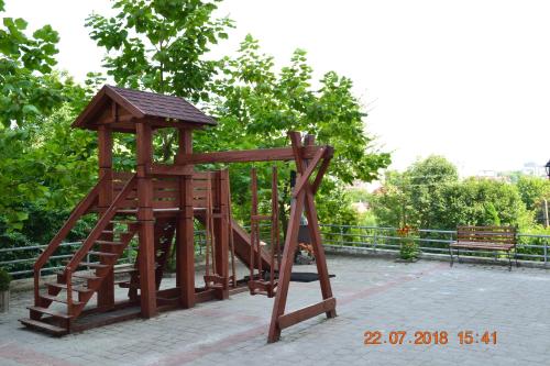 Sunny apartment in the city Center in Truskavets