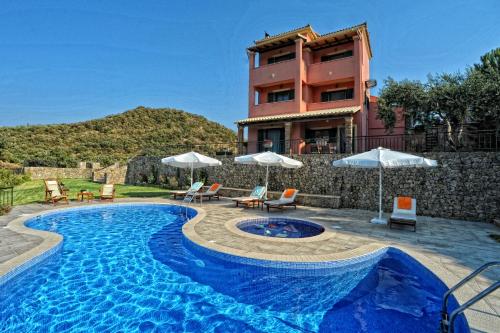  Villa Mare e Monti in Almiros Beach