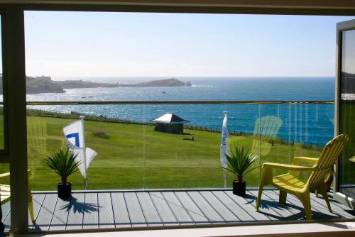 29 @ One Lusty Glaze, Porth, Cornwall