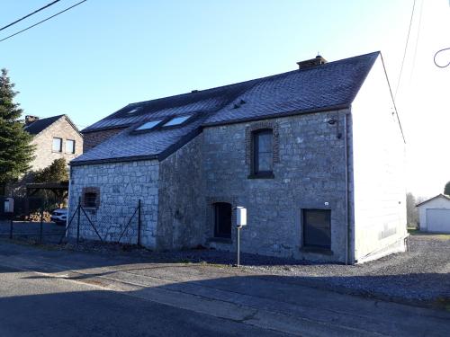  Gites de la Costerie N°3, Pension in Clavier