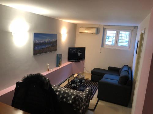  Jordan’s House in Thessaloniki