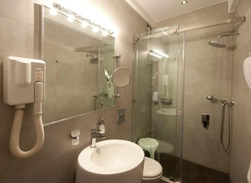 Ванна кімната, Kastro Hotel in Острів Крит