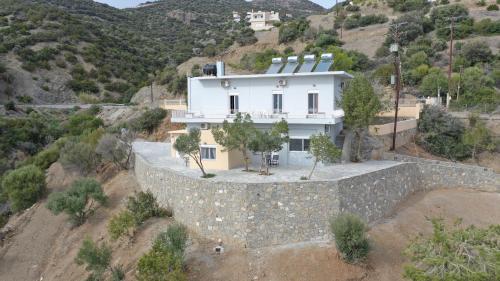 Exterior view, Skouros Villa 2 in Viannos