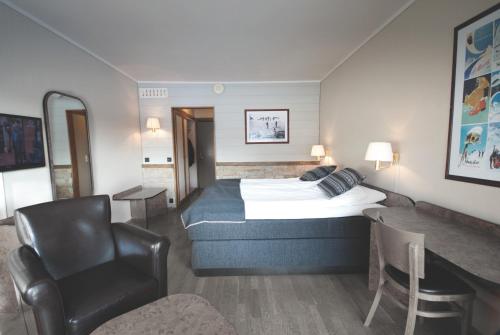 Pers Hotel - main image