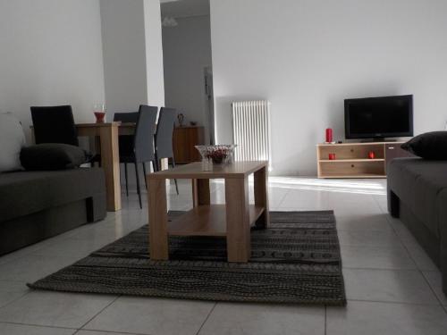 *OI.KO HOUSE* City Apartments in Kato Achaia