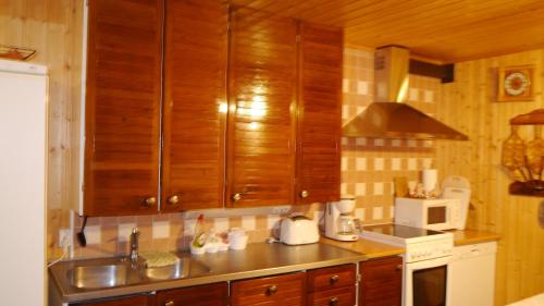 于拉斯 Verlan Satumaa 4星级 民宿 泳池